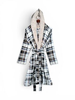 VERA BRADLEY Cozy Life Robe in Cozy Neutral Plaid